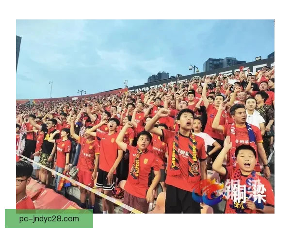 中超精彩对决全程直播球迷零距离感受赛场激情瞬间